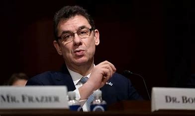 輝瑞CEO再度新冠陽性，此前已接種四劑疫苗，專家這樣看